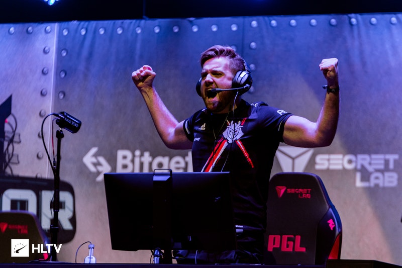 Scout ：我们一直在提升，但总是在比赛上发挥不出来