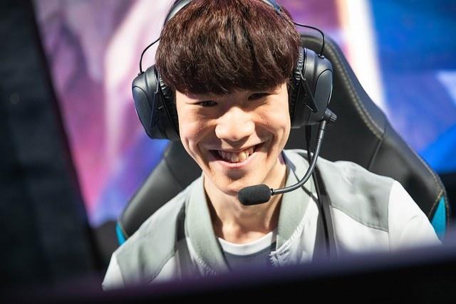 据外媒爆料，电竞豪门TSM电子竞技俱乐部将暂停旗下所有电竞战队活动，并计划出售英雄联盟战队的LCS联赛席位